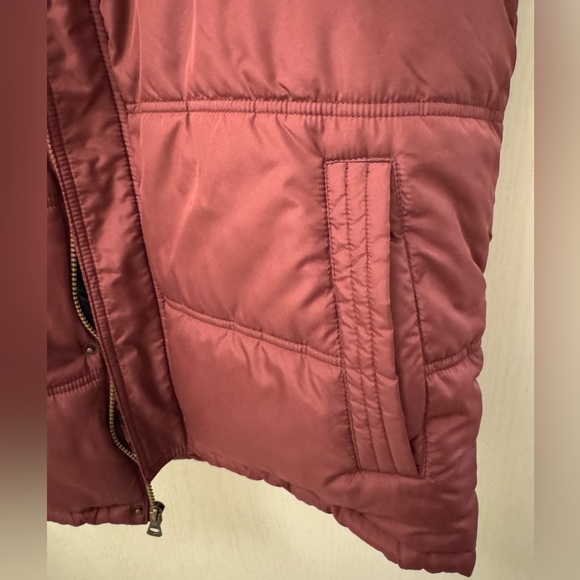 Men’s Weatherproof Vintage Maroon Puffer Vest with Hood Sz L EUC - Picture 4 of 12